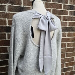 Express Gray Cable Knit Open Back Bow Sweater | NWT | Size S